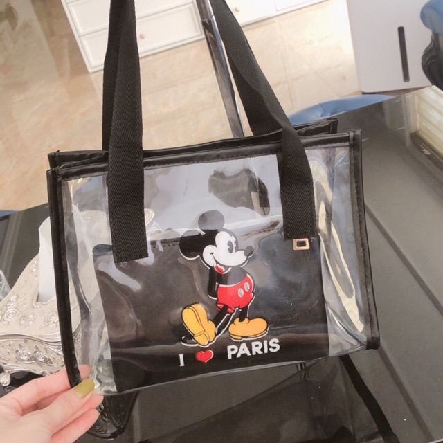 Mickey trong suốt