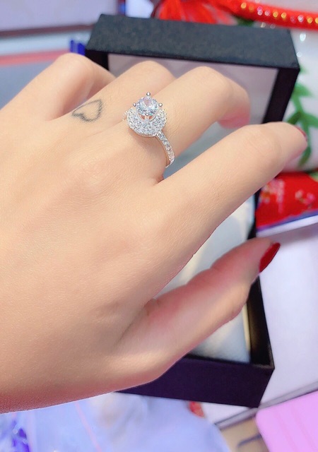 Nhẫn đá cao bạc nmj đính đá nhỏ quanh đá chủ 6ly