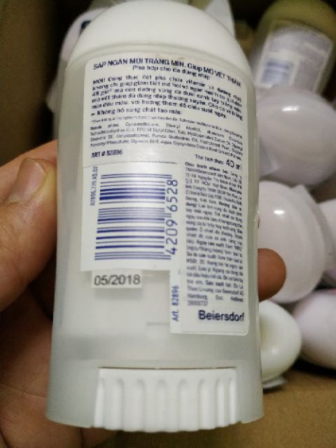 Sáp lăn nách Nivea ngọc trai