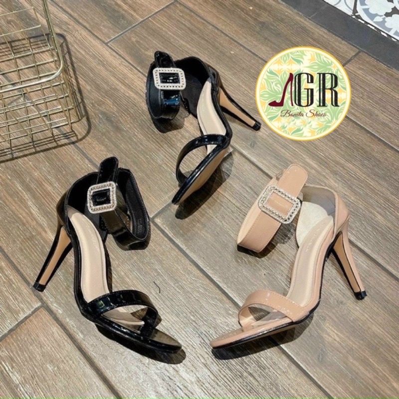 Sandal quai mảnh cổ cao khoá đá vuông gót nhọn 8cm