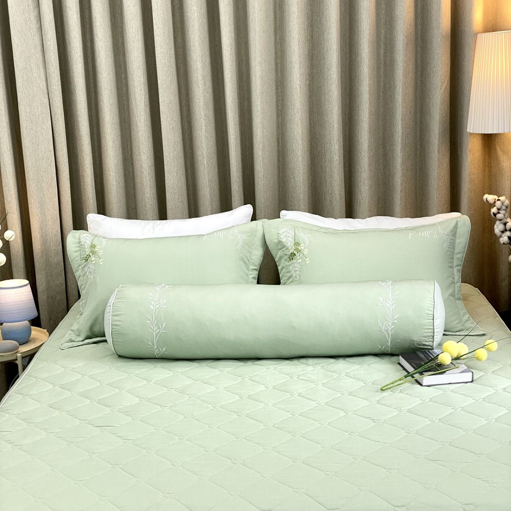 Bộ ga giường chần bông K-Bedding By Everon Màu Xanh Ngọc KMTS103 họa tiết thêu
