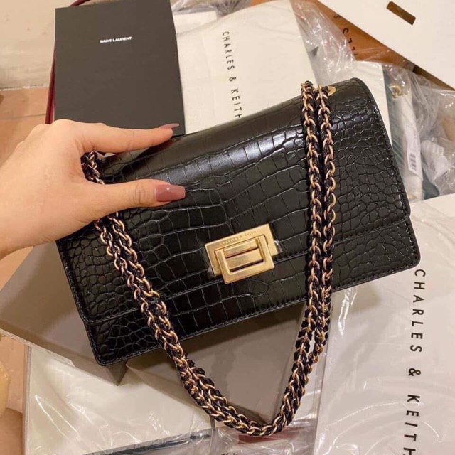 🆙 CNK da rắn khóa gập xuất dư Sz 22