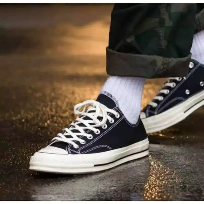 Giày Thể Thao Converse All Star 70s Cổ Thấp Phối Màu Đen Trắng Thời Trang Trẻ Trung 39