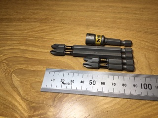 Bộ Mũi Vít DeWalt Tem Đen Có Từ