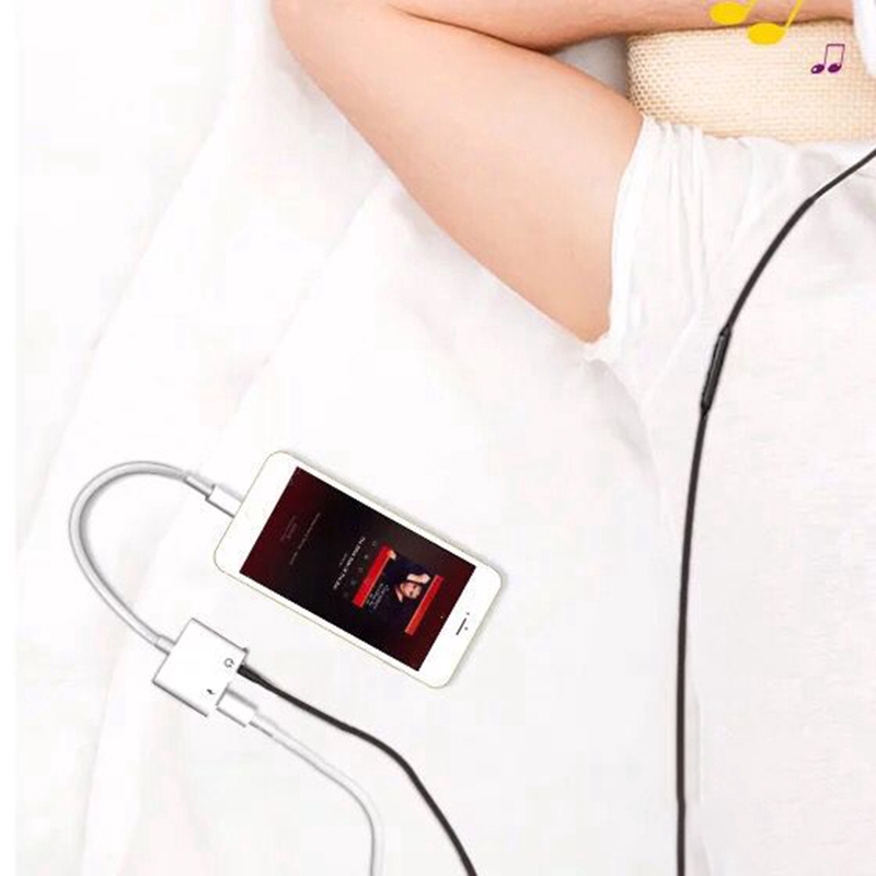 2 in 1 Charger Listening Adapter For IPX 8 7 Charge Adapter 3.5mm Jack AUX Splitter