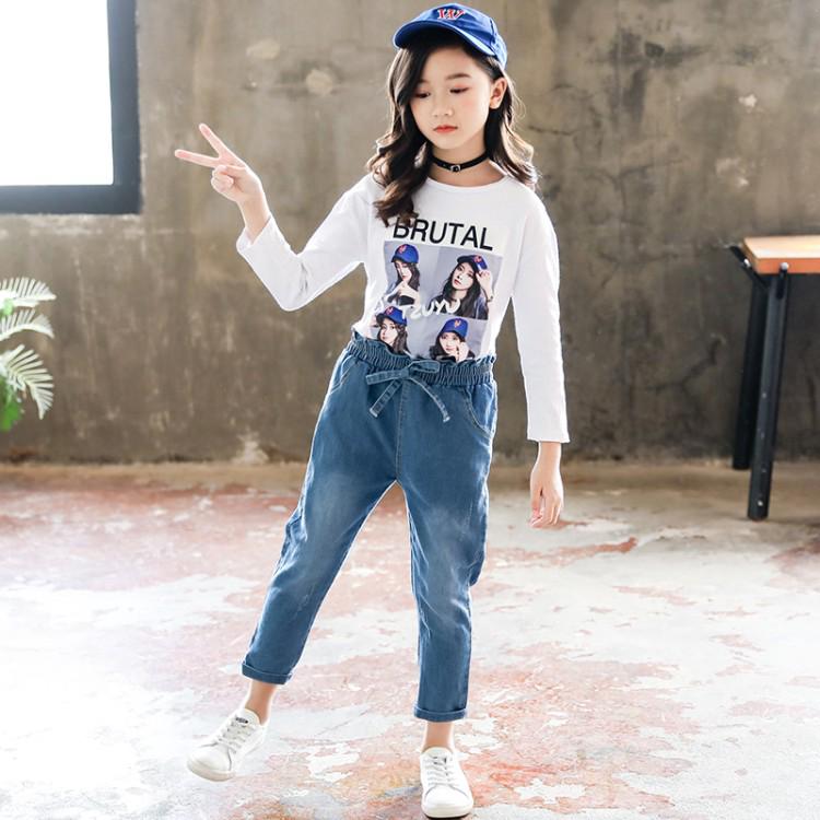 Cute dynamic Korean style jeans for girls