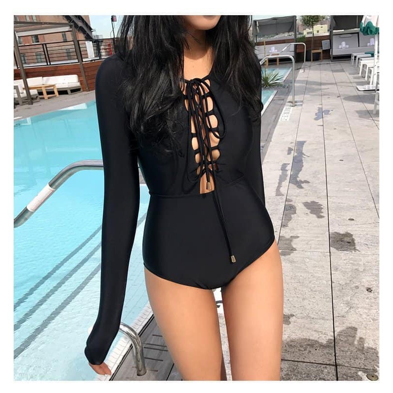 Bikini 1 mảnh liền dài tay đen dây đan ngực ( Đảm bảo như hình) | BigBuy360 - bigbuy360.vn