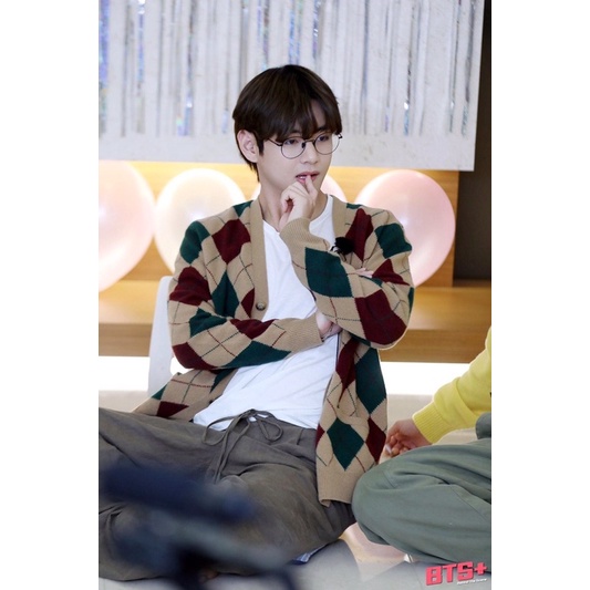 Áo Khoác Cardigan Len Cheap Moment V BTS