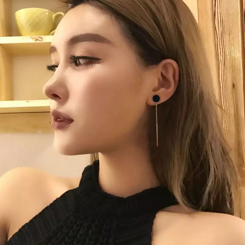 Bông tai thép titan mạ vàng hồng 18K hình tròn dáng dài màu đen phong cách Hàn Quốc dễ phối đồ cho nữ