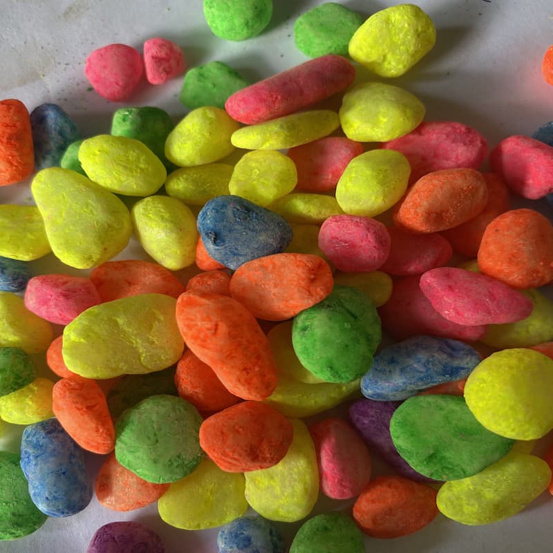 Sỏi nhiều màu trang trí sân vườn cây cảnh, hồ cá túi khoãng 600g