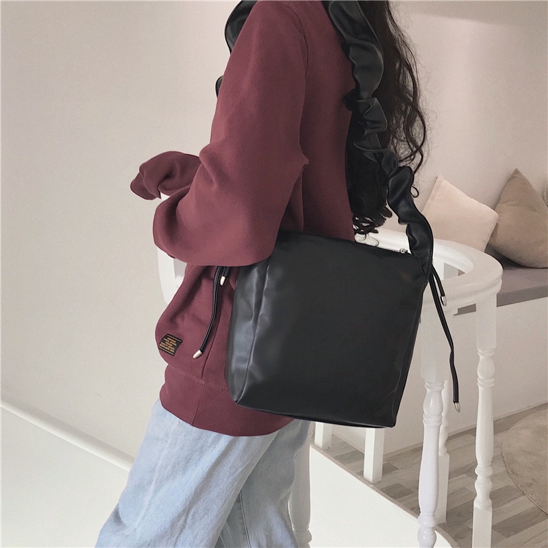 Túi Đeo Chéo Hình Vuông Cỡ Lớn Sành Điệu