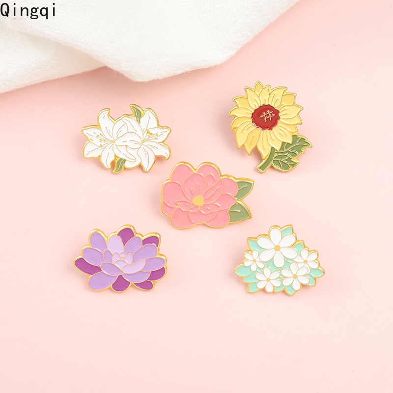 Ghim cài áo Miss Zoe mặt men hình hoa hướng dương / hoa sen / hoa anh đào / hoa ly/ dành dành xinh xắn