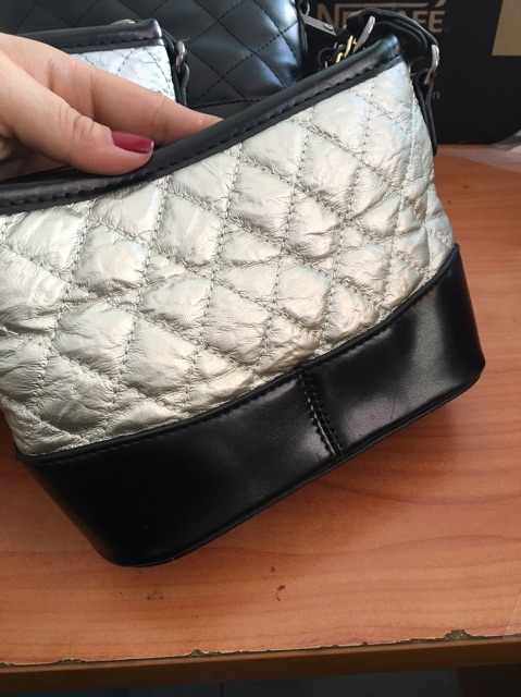 Túi đeo pha màu,da dập