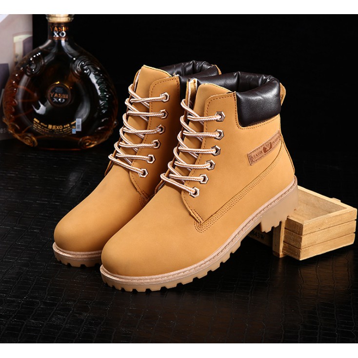 [Mã FAGREAT245 giảm 8% tối đa 50K đơn từ 250K] Giày cao cổ nam - CC80 | BigBuy360 - bigbuy360.vn