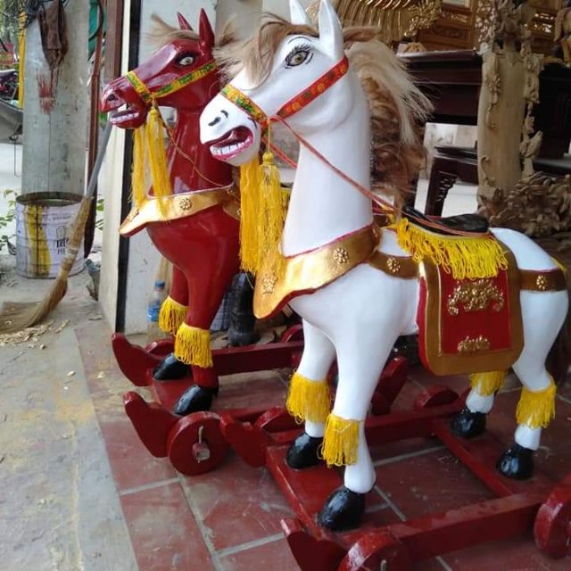Đôi ngựa gỗ mít cao 1m2