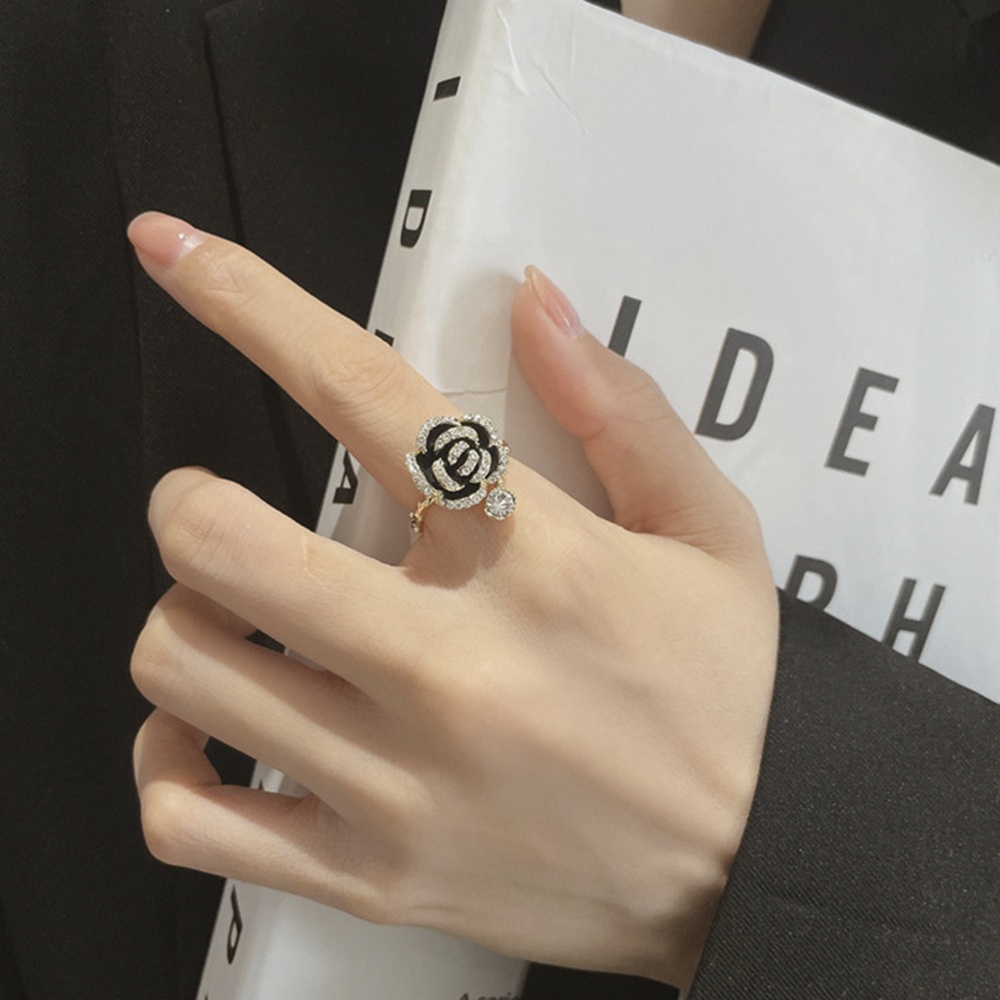 Nhẫn Hở Hình Hoa Trà Đen Tráng Men Đính Đá Phong Cách Retro Thanh Lịch Cho Nữ