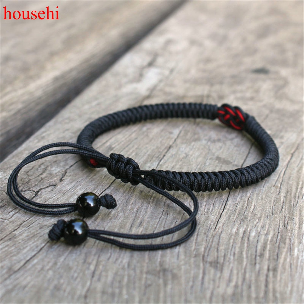 Vòng đeo tay chỉ đỏ may mắn thời trang cho nam nữ