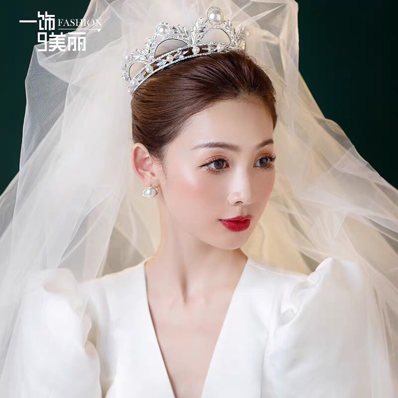 Vương miện cô dâu đính đá và đính hạt phong cách Hàn Quốc