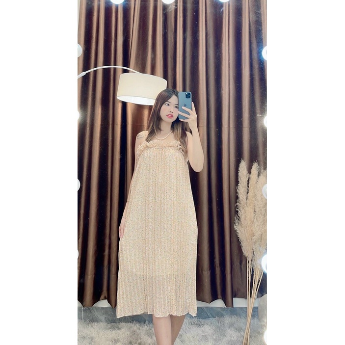 Đầm hai dây hoa nhí dáng suông dài phối bèo bầu bì bon chen đi chơi đi dạo đi du lịch siêu đẹp hình thật
