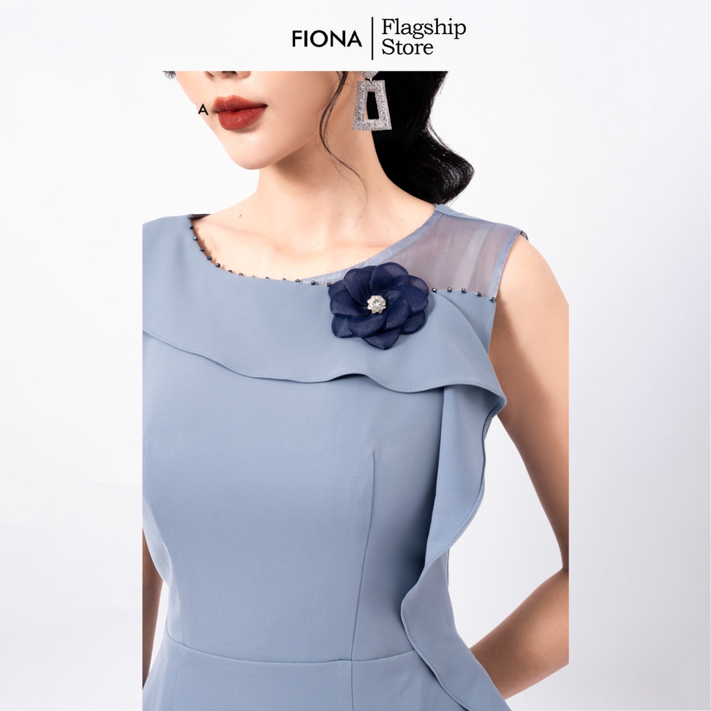 Đầm ôm công sở  FIONA, Đầm nữ sát nách cổ tròn bèo lệch đính hoa màu xanh F451002