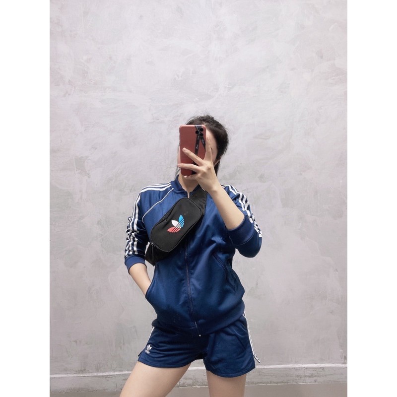 (TÚI XUẤT XỊN) B185 ESSENTIAL TRICOLOR WAIST BAG BLACK GN5455
