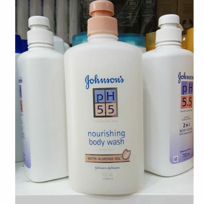 Sữa Tắm Johnson’s pH 5.5 dầu hạnh  nhân 750ml