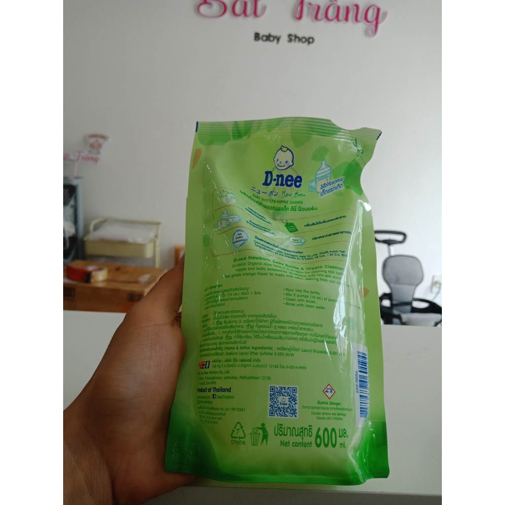 Nước rửa bình sữa Dnee Organic 600ml - Mẫu Mới