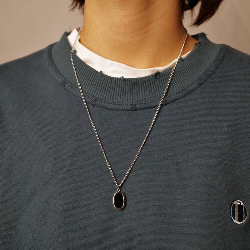 Dây chuyền mặt hình oval đính đá màu đen phong cách hip hop cá tính