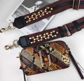 Túi MARC JACOBS vân rắn