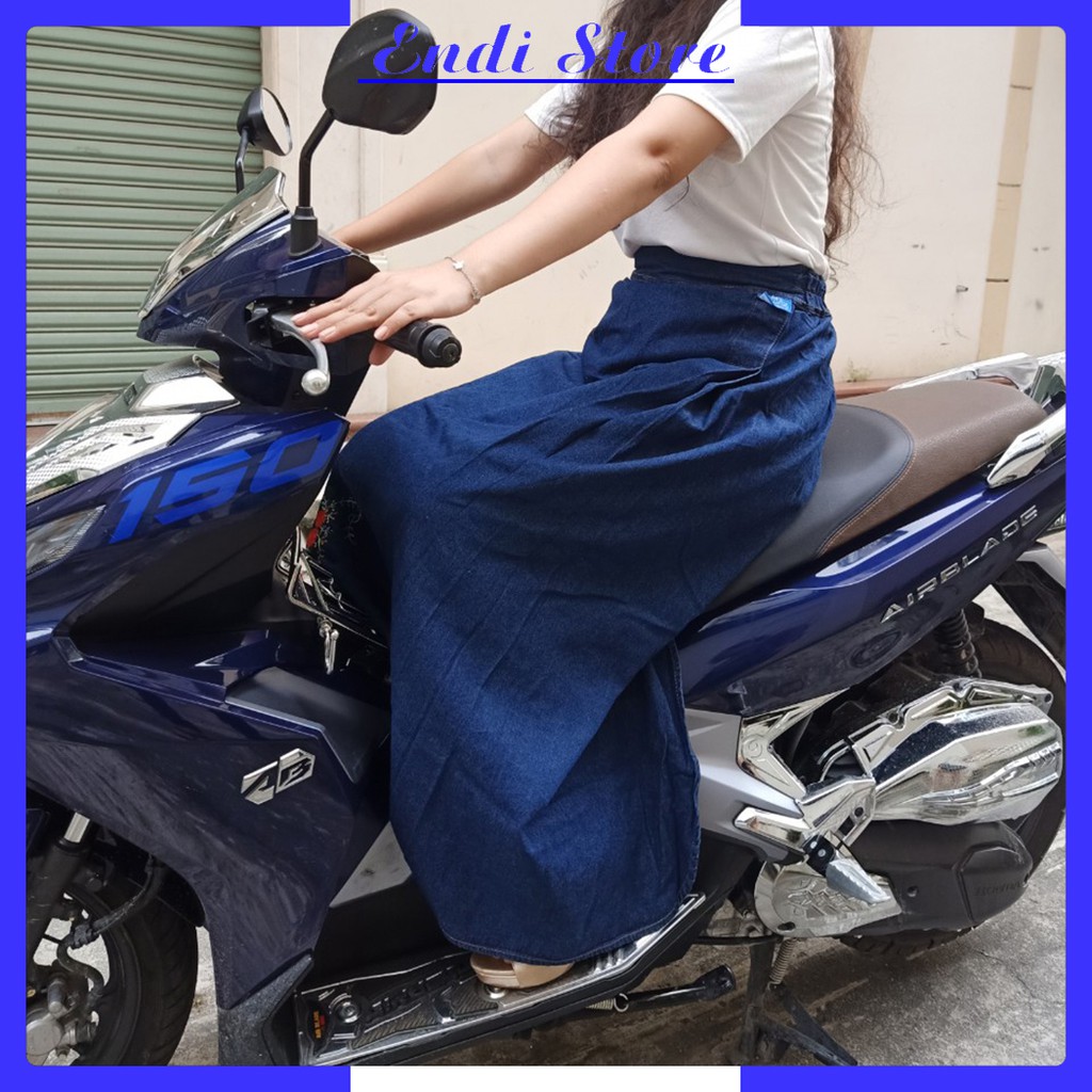 Váy Chống Nắng Dài Chất Liệu Jean Cao Cấp Có Thêu Thêm Họa Tiết Hoa Thanh Tú Xanh Nổi Bật Cùng Nút Gài Sau Lưng | BigBuy360 - bigbuy360.vn
