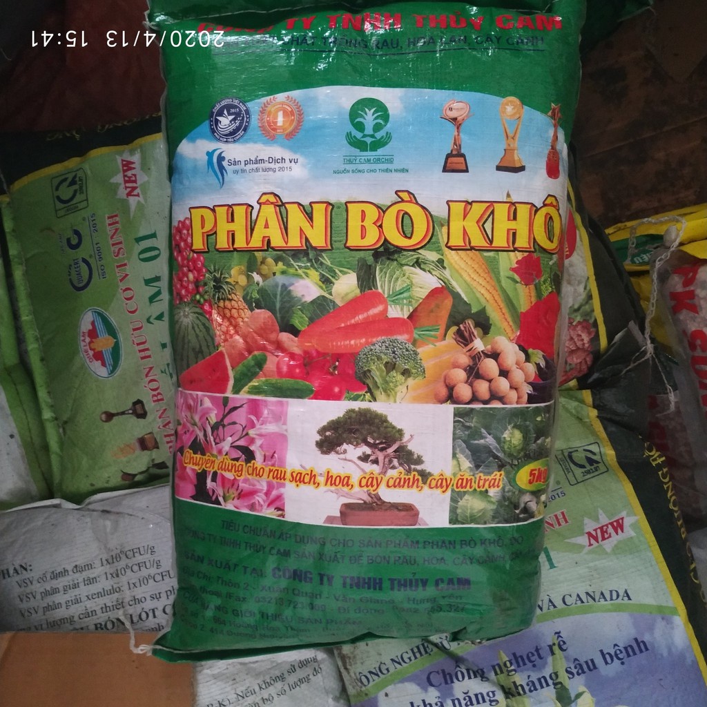 Phân Bò Khô 5kg làm tơi xốp đất