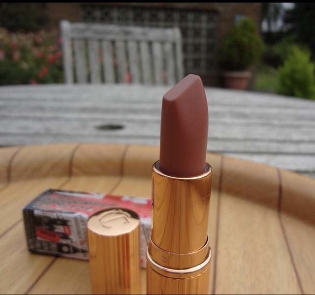 Son Charlotte Tilbury ENGLISH BEAUTY