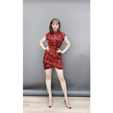 Đầm váy nữ thiết kế body hoa hồng