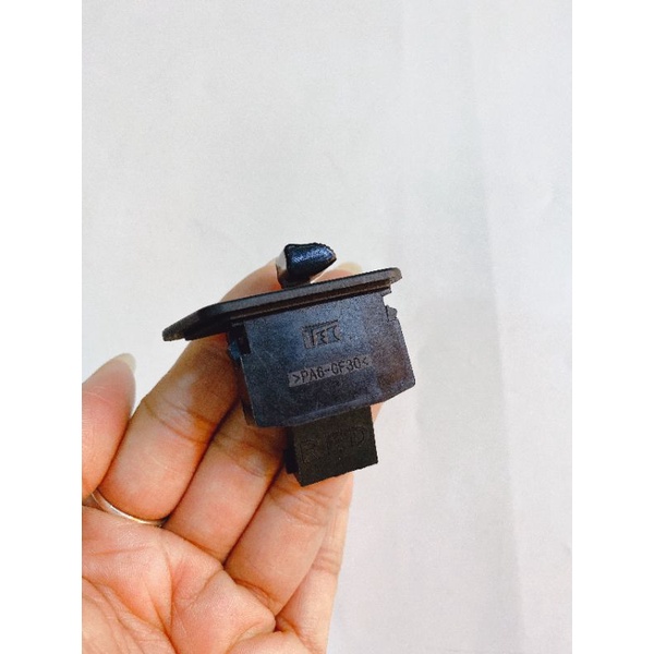 Nút xinhan tích hợp Hazard gắn như zin không cần chế dành cho các dòng xe future , WS110 , WA17...