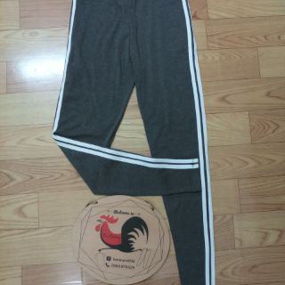 Quần Legging Xám 2 Sọc Trắng #AGE2X