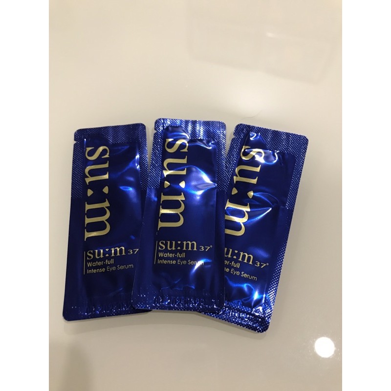 Tinh chất serum dưỡng mắt Sum xanh siêu cô đặc giảm thâm nhăn sần vùng mắt - Sum37 Water full intense eye Serum.