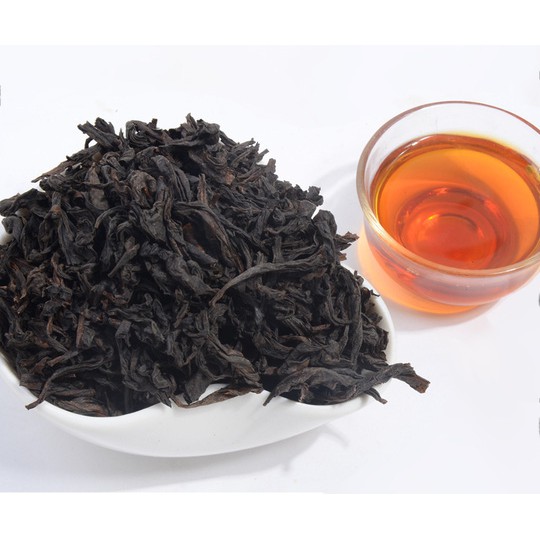 Trà Đại hồng bào (100G) + Hộp đựng