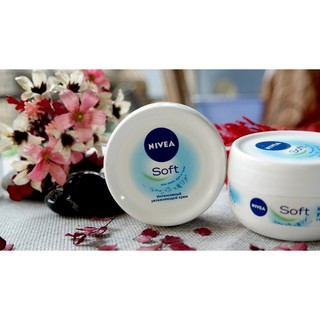 Kem dưỡng ẩm Nivea Soft ( Hàng Nga xách tay)