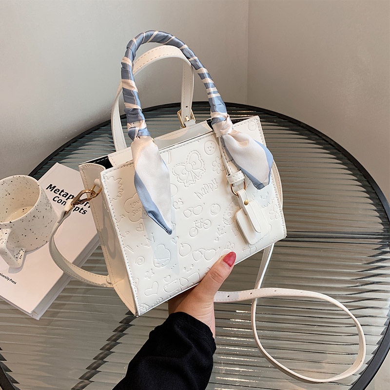 D215 Túi xách thời trang chất da mềm kèm khăn sang chảnh