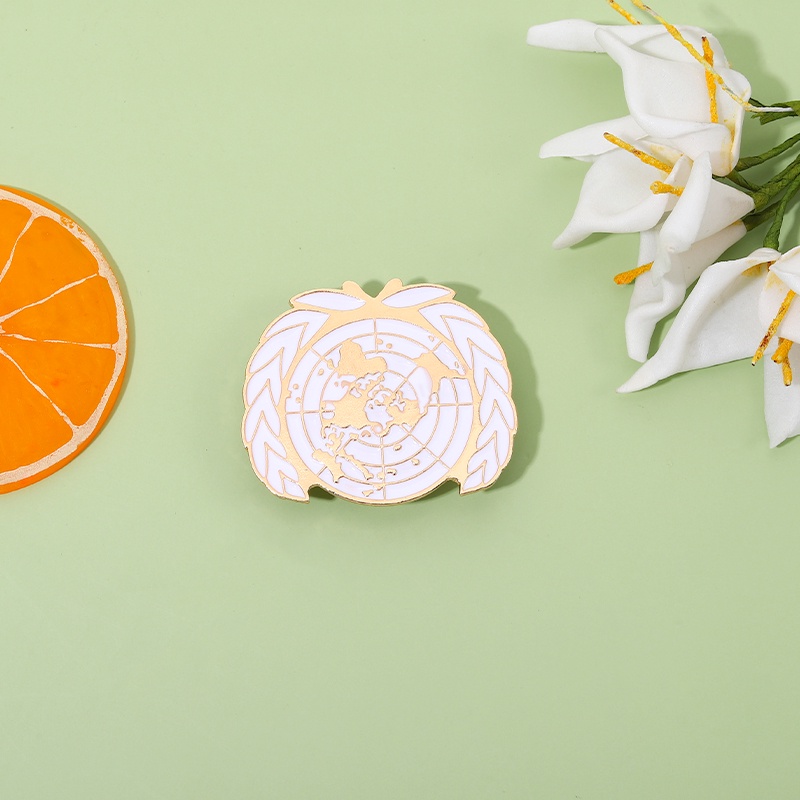 Huy hiệu cài áo QIHE JEWELRY thiết kế biểu tượng hòa bình làm quà tặng cho bạn bè