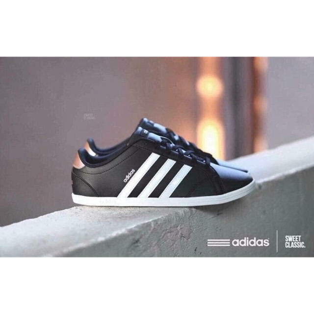 Giầy Adidas 3 sọc