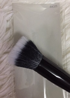 Cọ đánh kem nền Elf Stipple Brush