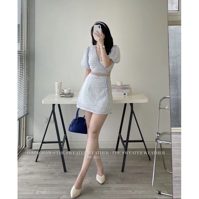 SET XỐP ÁO CROPTOP BUỘC DÂY CHÉO KÈM CHÂN VÁY DÁNG A SACXCV