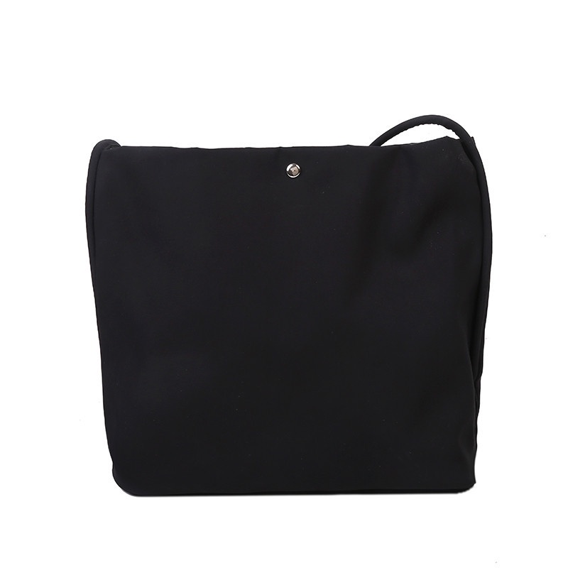 Túi tote đeo vai IELGY vải canvas cỡ lớn phối chú gấu thời trang dành cho nữ