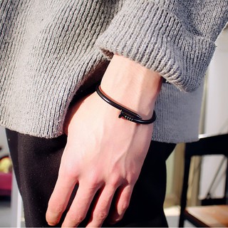 Vòng tay đinh unisex