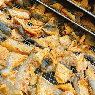 Da cá lắc trứng muối