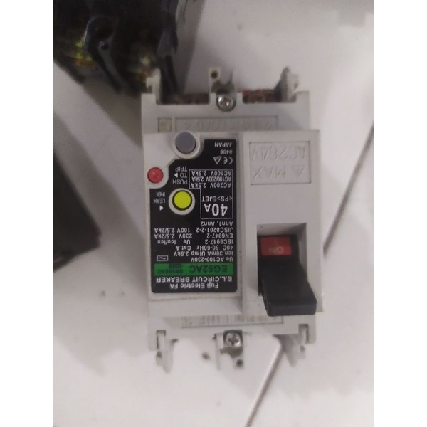Aptomat chống giật nhật bản tháo tủ