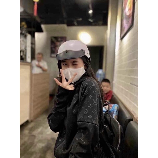 Áo khoác Nắng LV