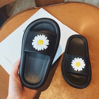 DÉP HOA CÚC DỄ THƯƠNG CHO BÉ