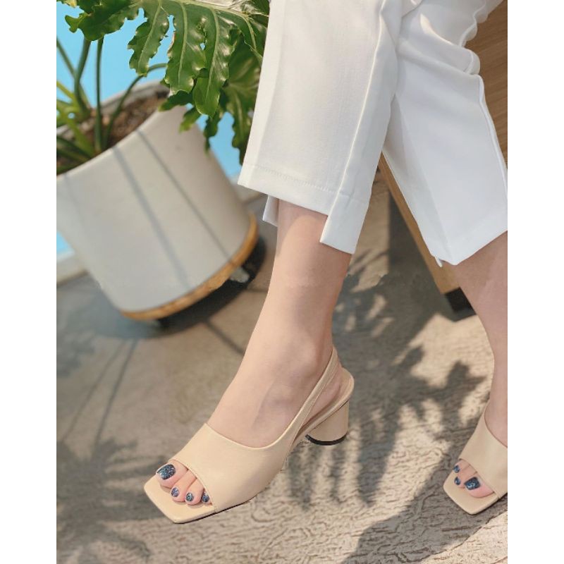 Giày sandal cao gót mũi vuông gót trụ tròn 7cm